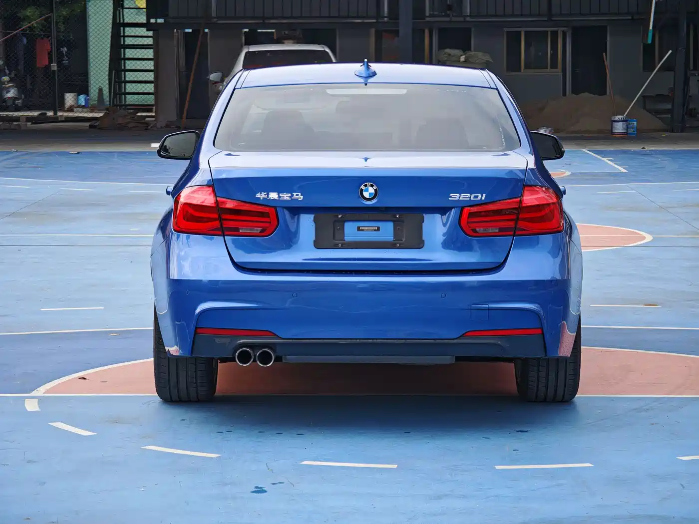 BMW 3 Series 2017 320i M Sport фото 20