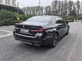 Photo 5 - BMW 5 Series