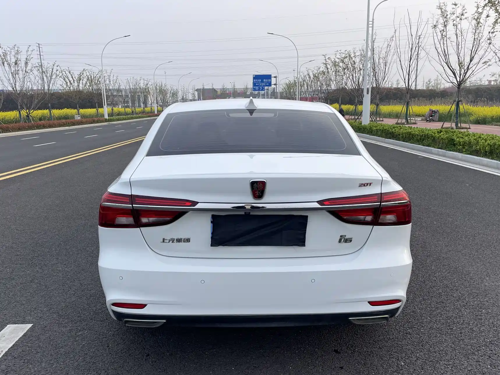 Фото 5 - Roewe i6