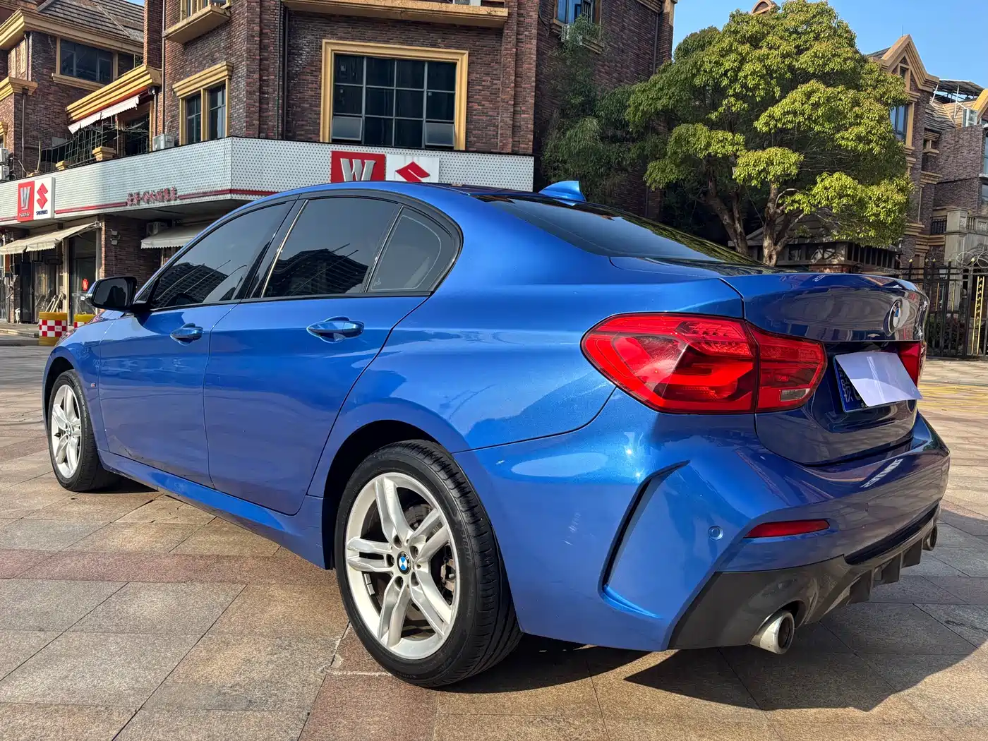 BMW 1 Series 2020 Model 120i M Sport Package фото 18