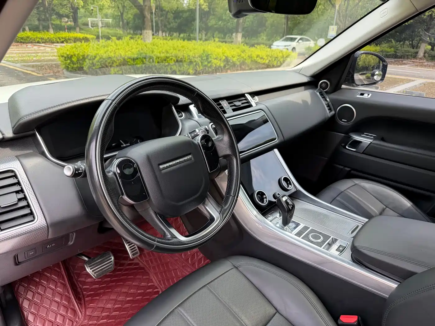 Land Rover Range Rover Sport 2019 3.0 L6 HSE DYNAMIC фото 4
