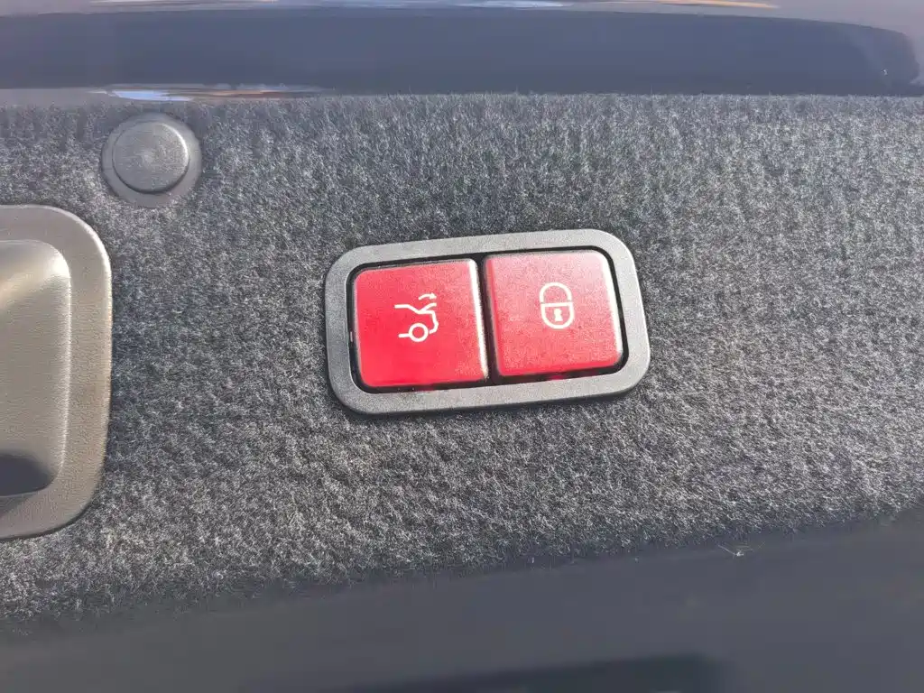 Фото 49 - Mercedes-Benz S-Class