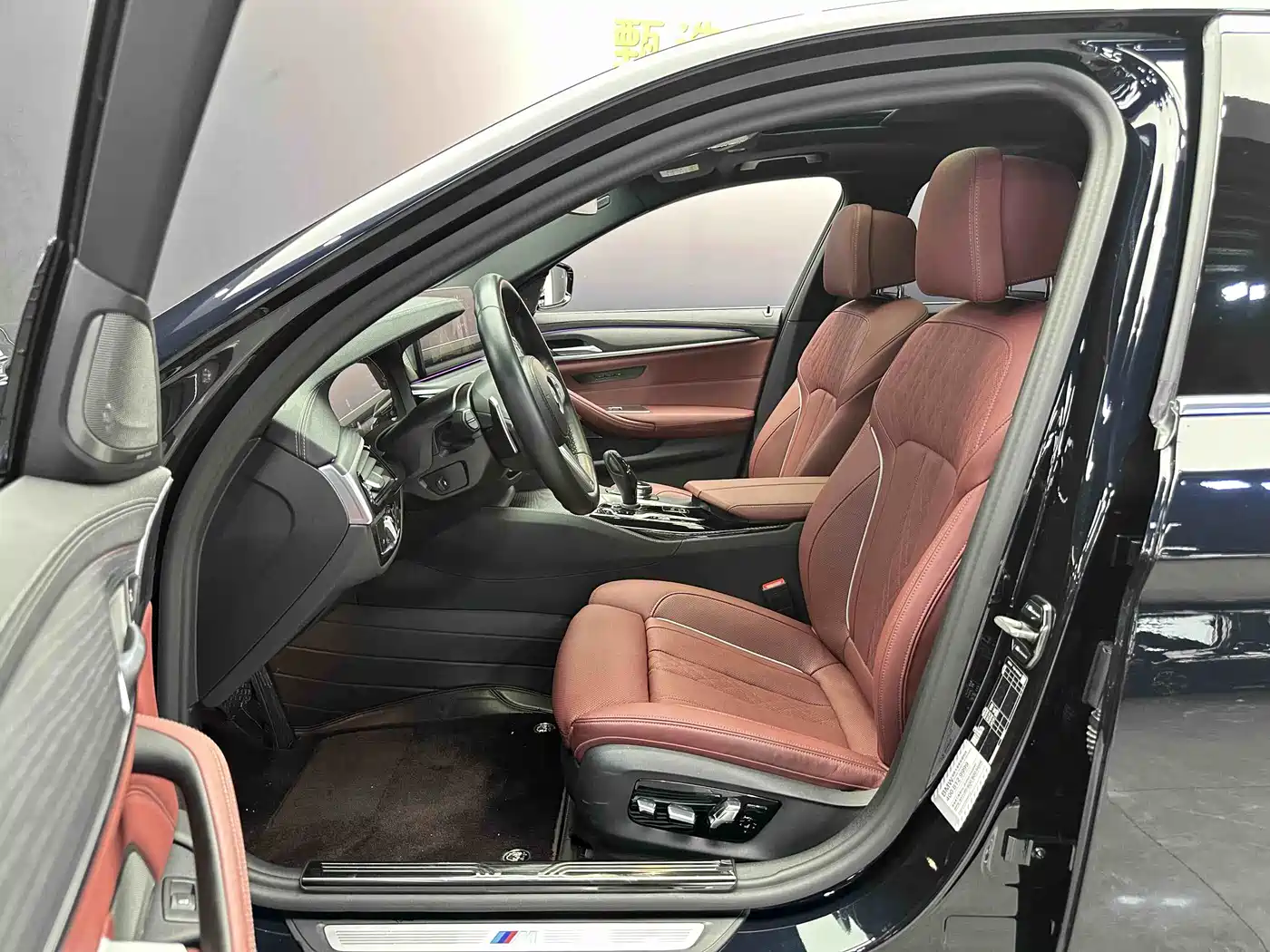 BMW 5 Series 2023 530Li Premium M Sport Package фото 7