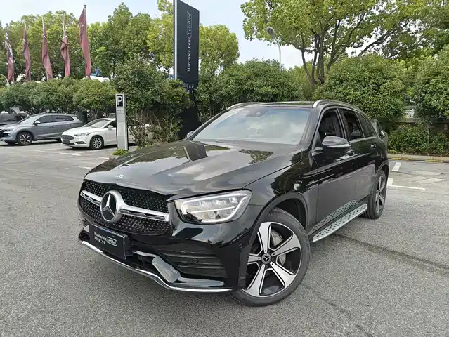 Mercedes-Benz GLC 2022 Facelift GLC 300 L 4MATIC Dynamic Collector's Edition — фото 1