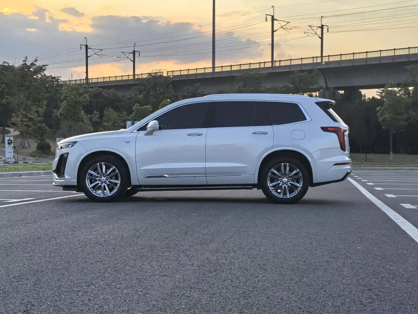 Cadillac XT6 2022 2.0T 6-Seater 4WD Luxury Edition фото 14