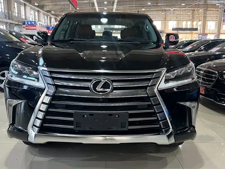 Lexus LX 2019 570 Dynamic Luxury Edition фото 2