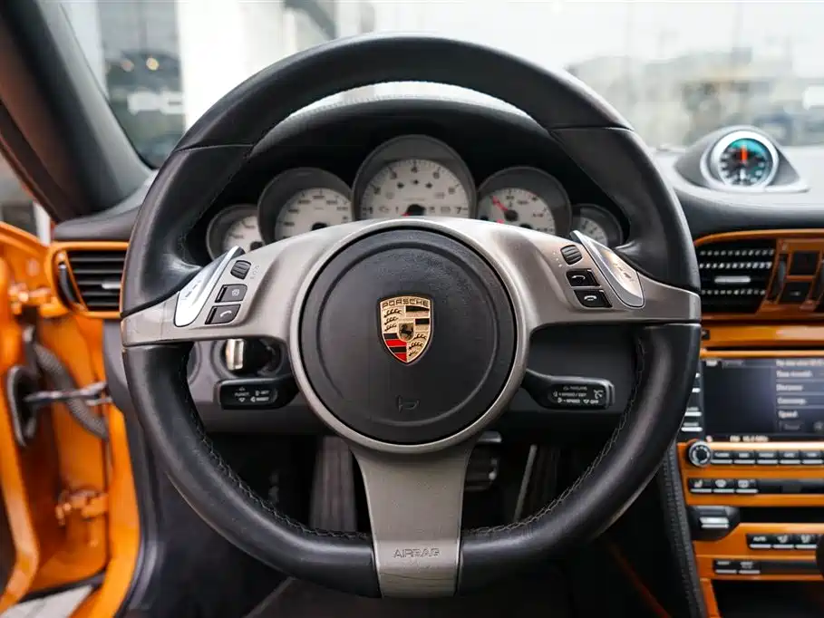 Porsche 911 2010 Carrera 4 Cabriolet 3.6L фото 13