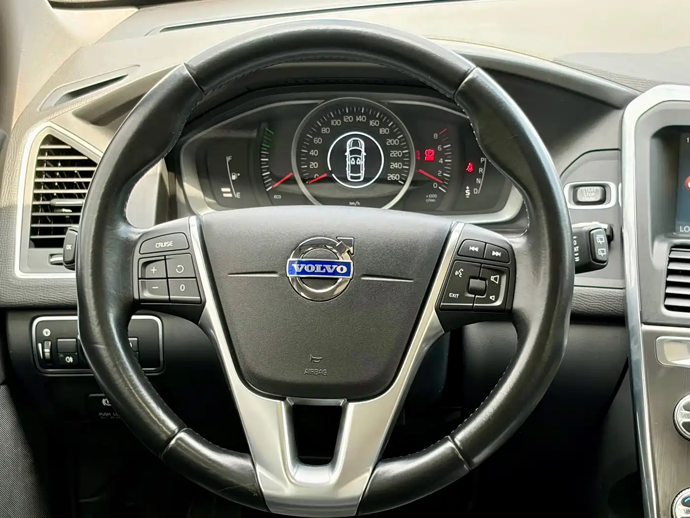 Volvo XC60 (Import) 2014 2015 T5 Smart Comfort Edition