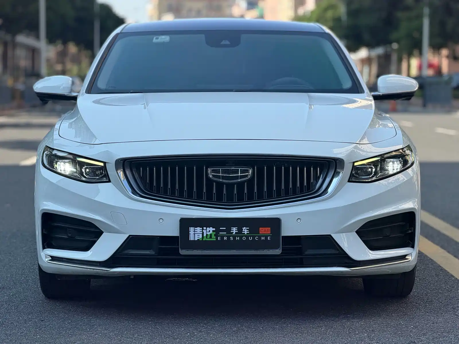 Фото 2 - Geely Preface