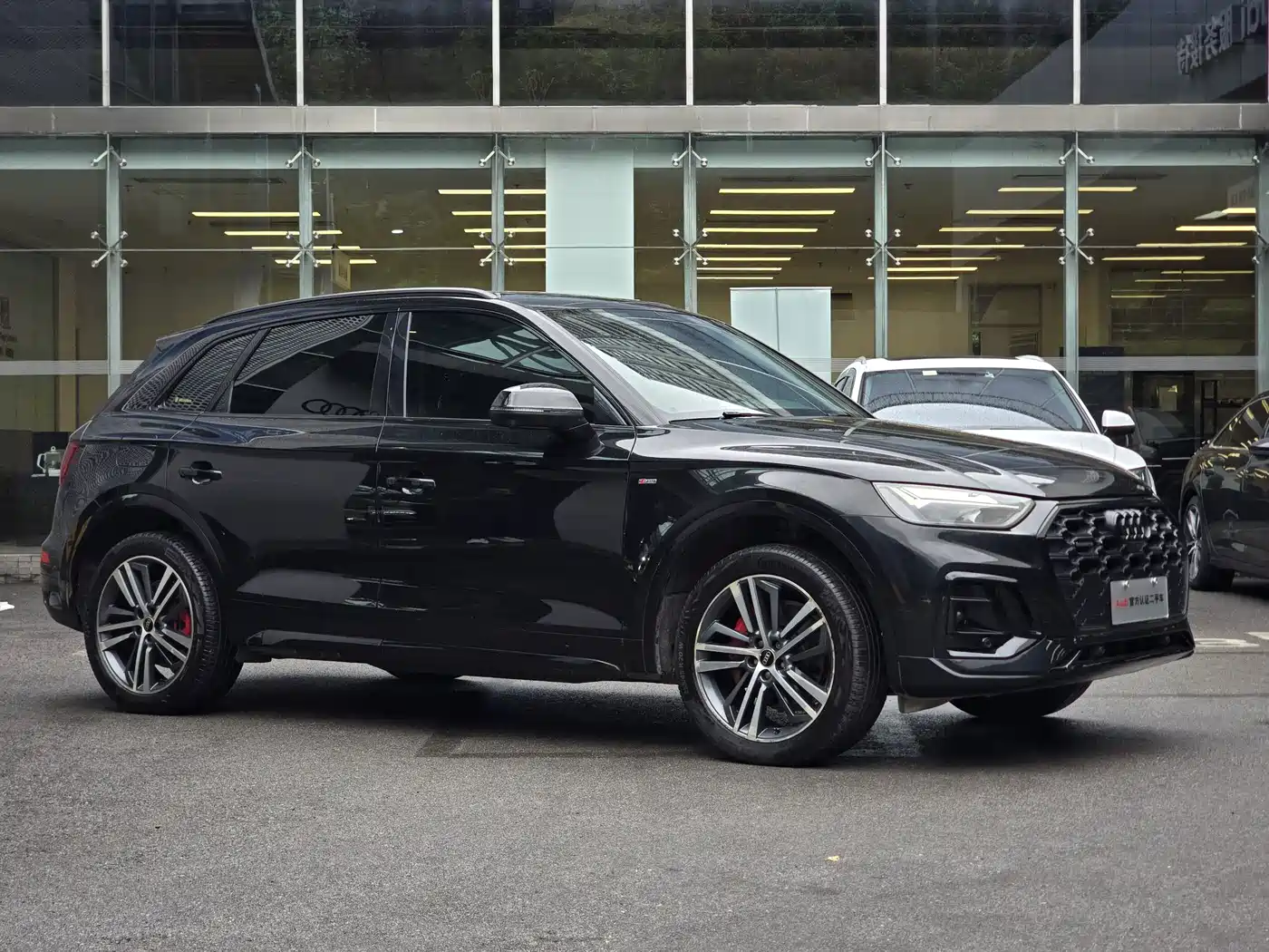 Audi Q5L 2022 40T Luxury Dynamic фото 3