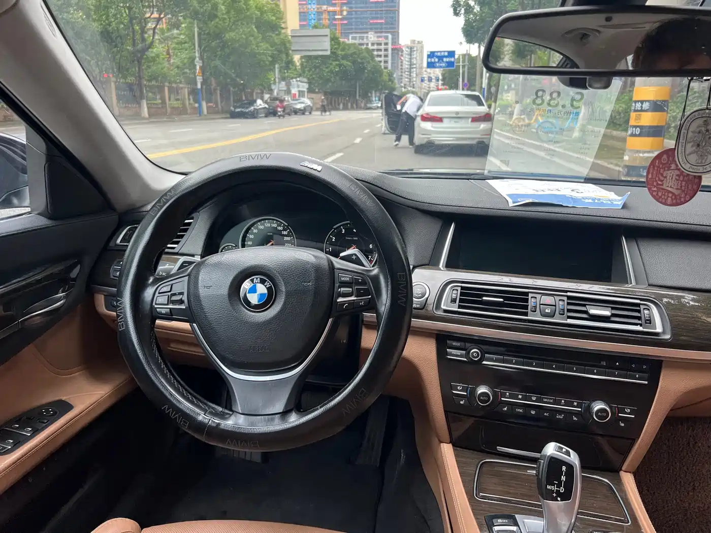 Фото 29 - BMW 7 Series