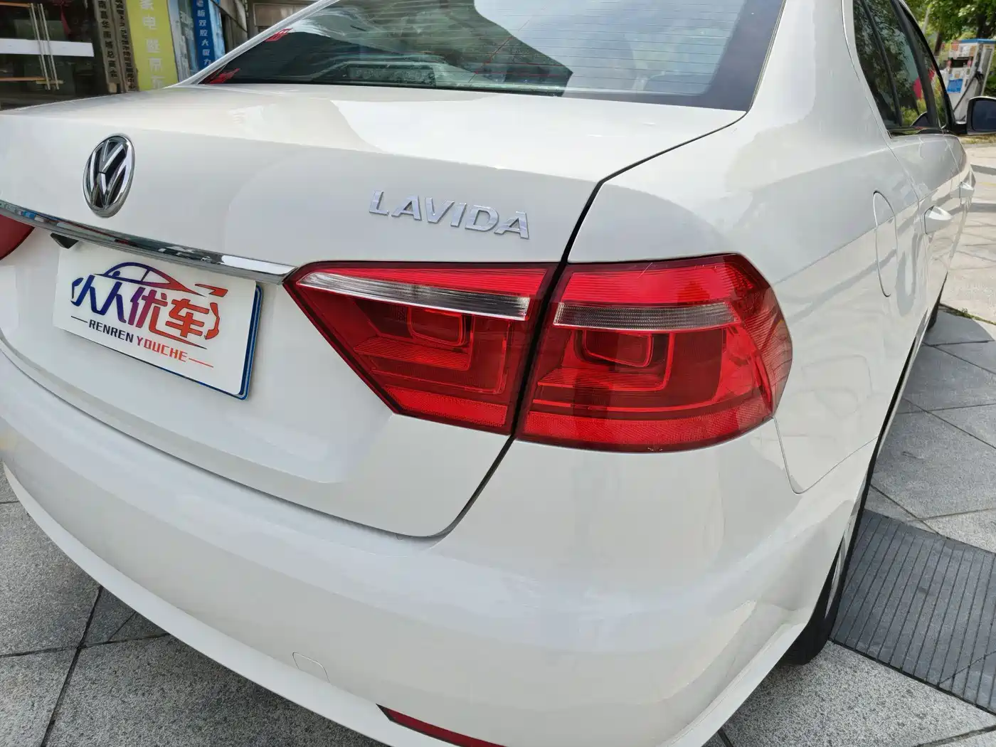 Volkswagen Lavida 2013 Facelift Classic 1.6L Automatic Trend фото 10