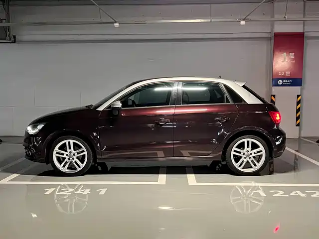 Audi A1 2014 30 TFSI Sportback Luxury — фото 4