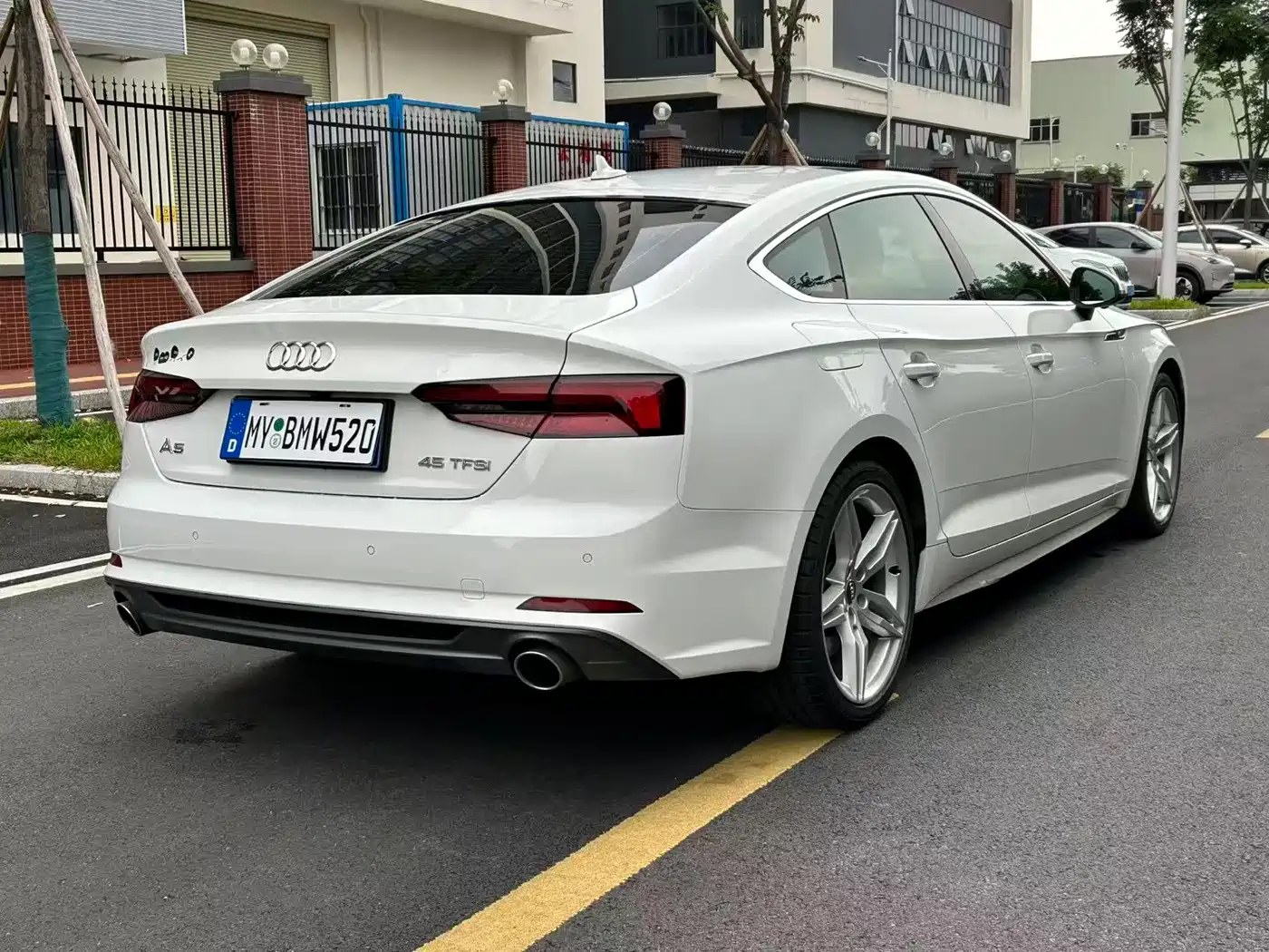 Фото 4 - Audi A5 (Import)
