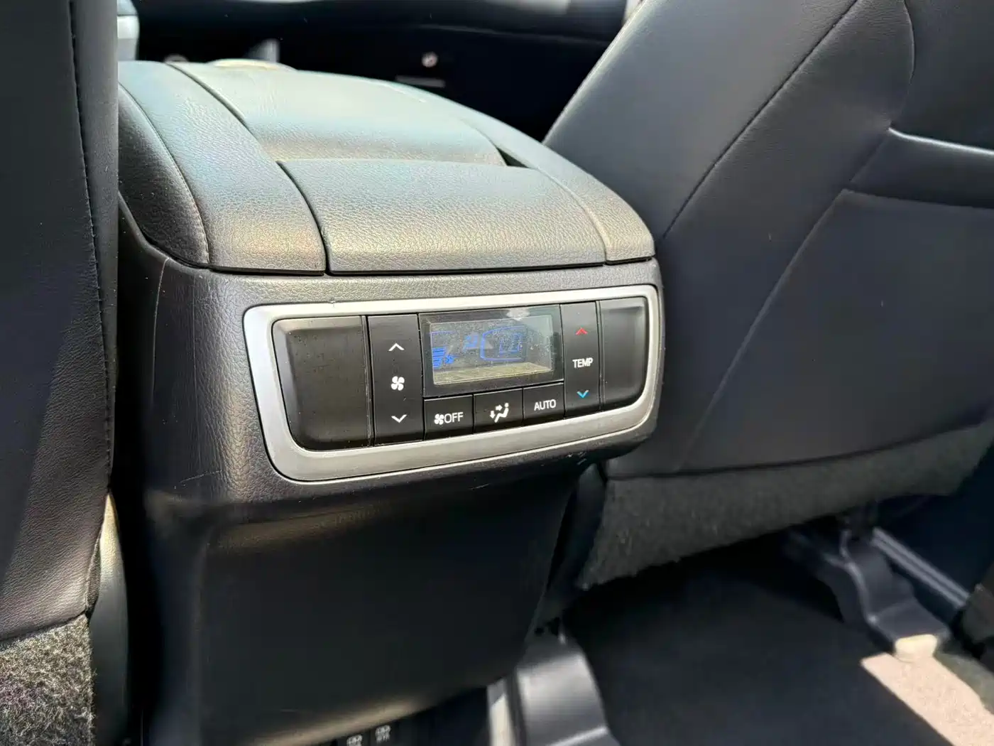 Toyota Highlander 2018 2.0T 4WD Premium 7-seater China VI фото 12