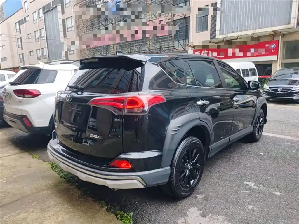 Toyota RAV4 Rongfang 2019 2.0L CVT 2WD Style X Limited Edition China VI фото 7