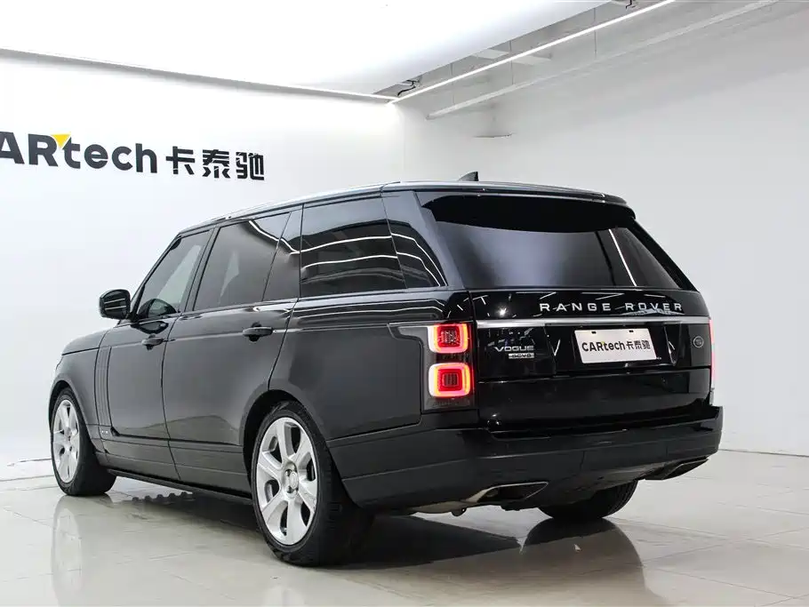 Land Rover Range Rover 2018 3.0 SC V6 Vogue Heritage Extended Edition фото 4