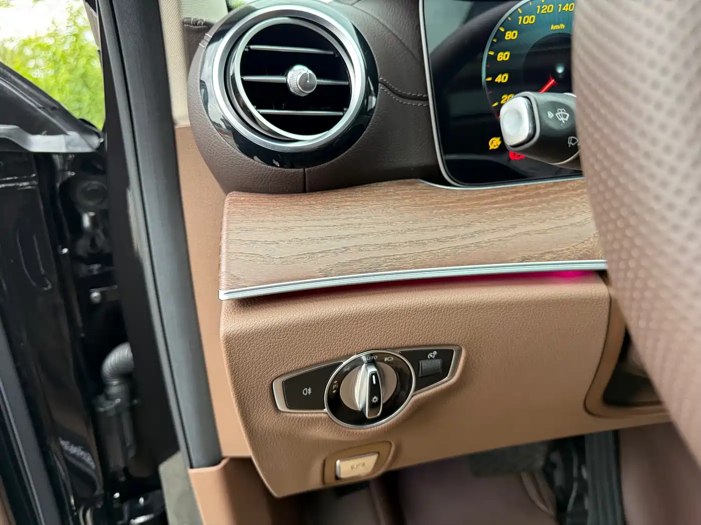 Mercedes-Benz E-Class 2022 E 300 L Fashion фото 22
