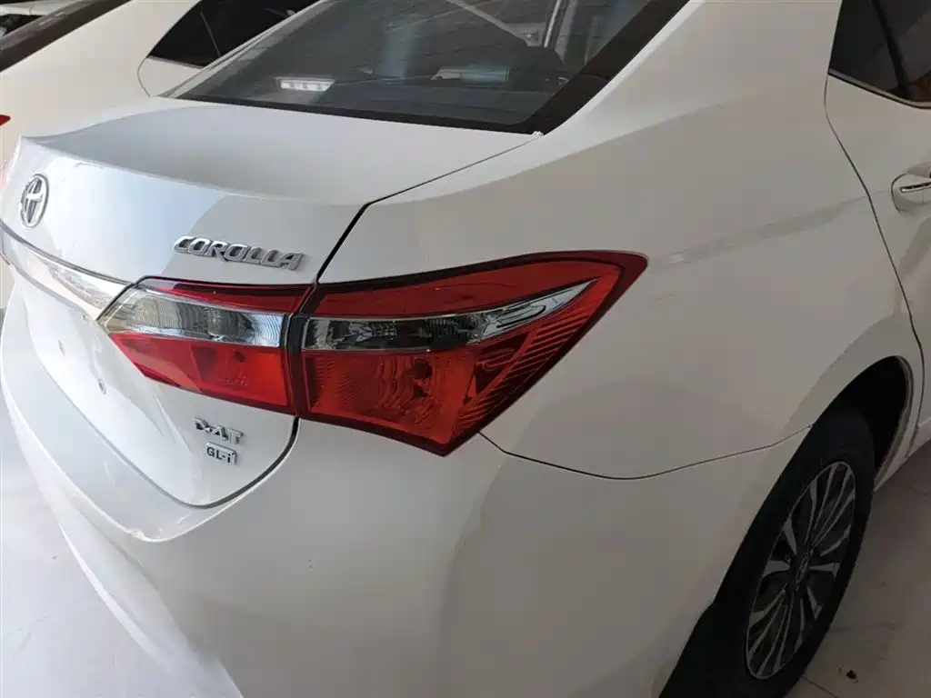 Toyota Corolla 2017 Facelift 1.2T S-CVT GL-i фото 8
