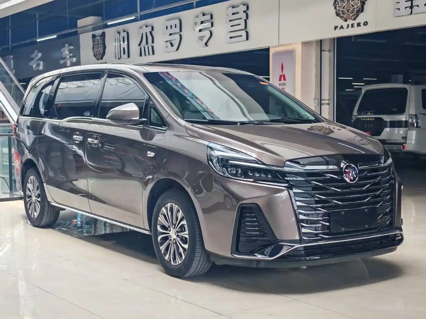 BUICK GL8