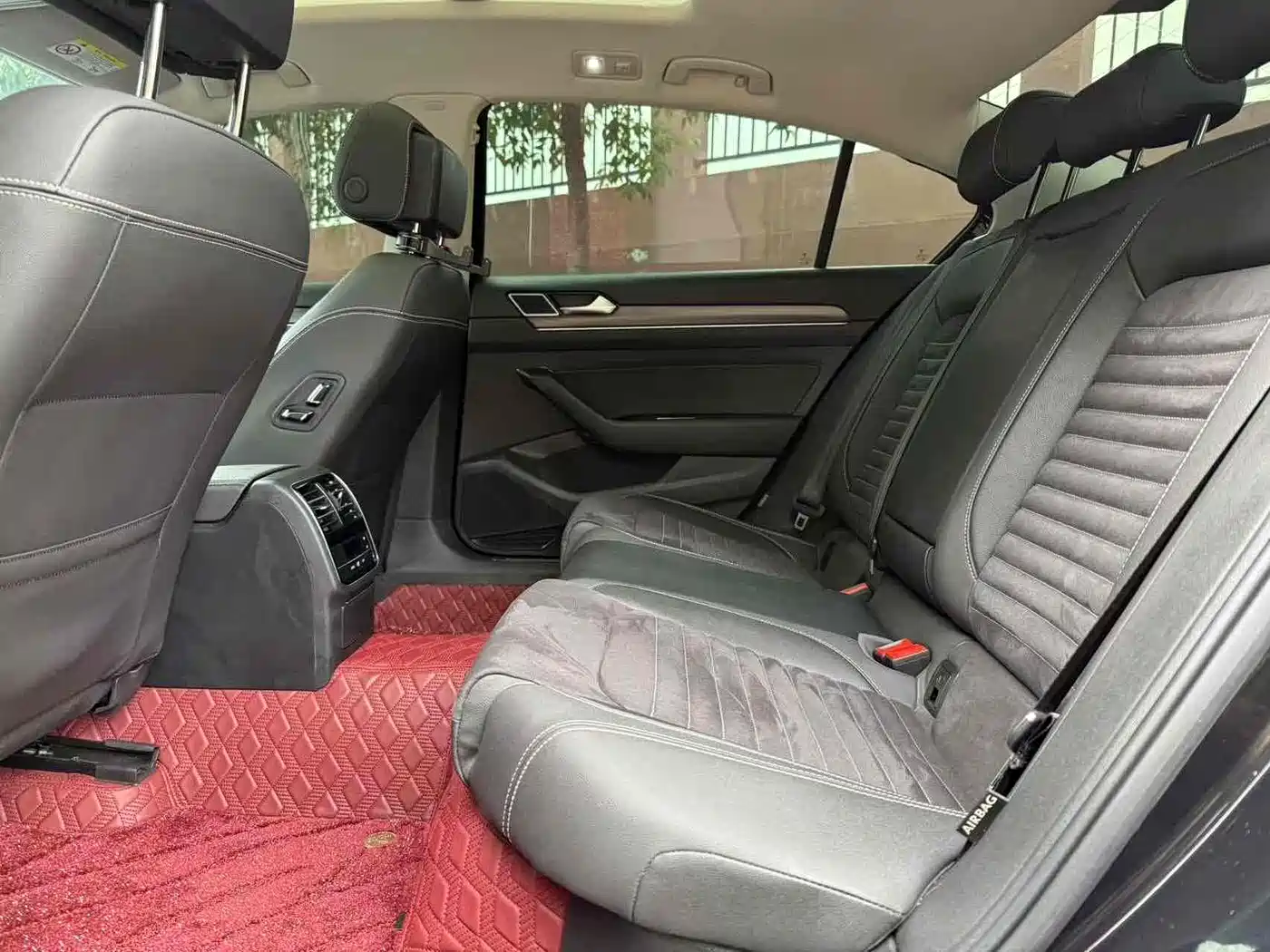 Volkswagen Magotan 2021 330TSI DSG 30th Anniversary Edition фото 9