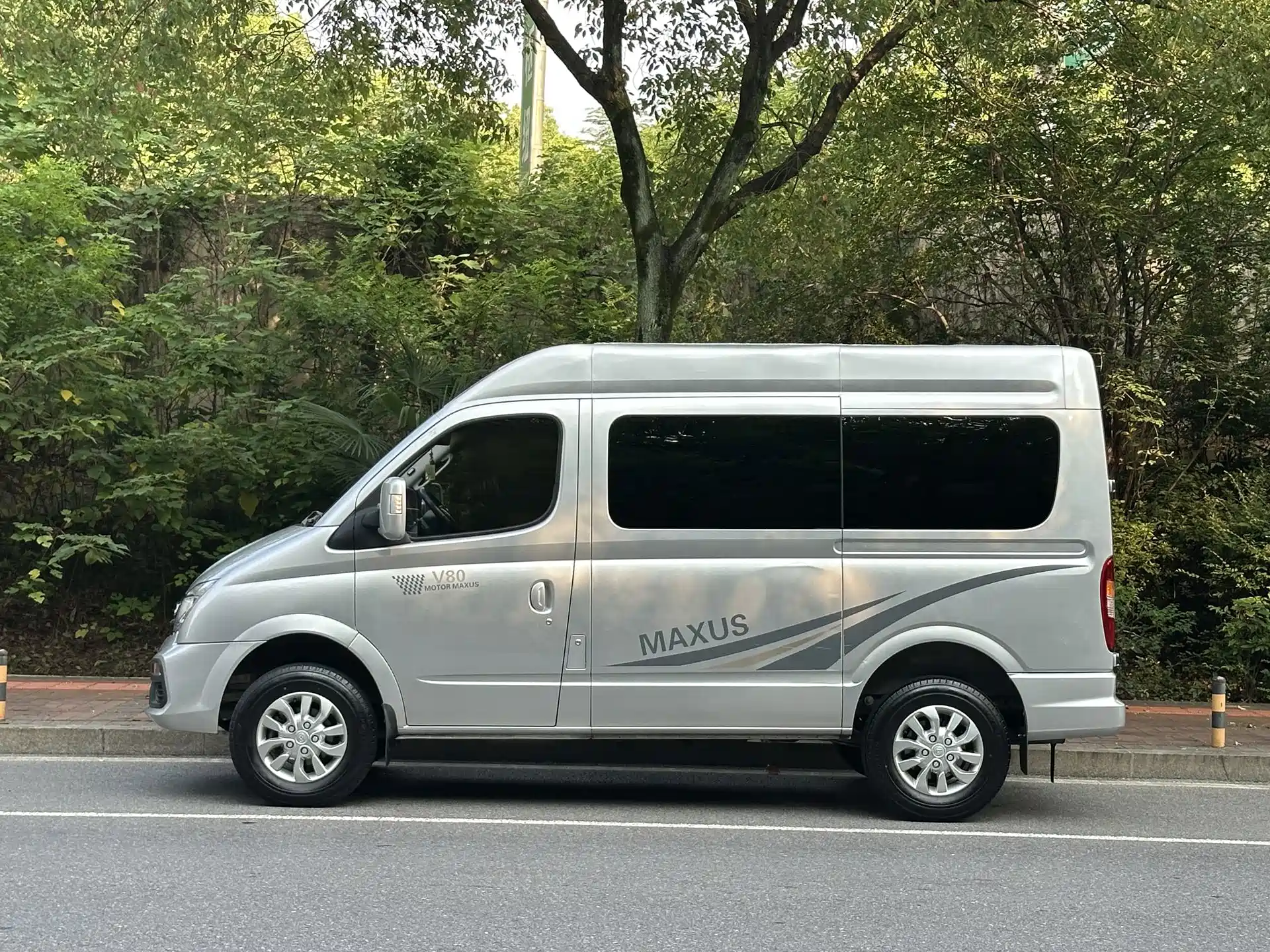 Фото 2 - Maxus Xintu V80