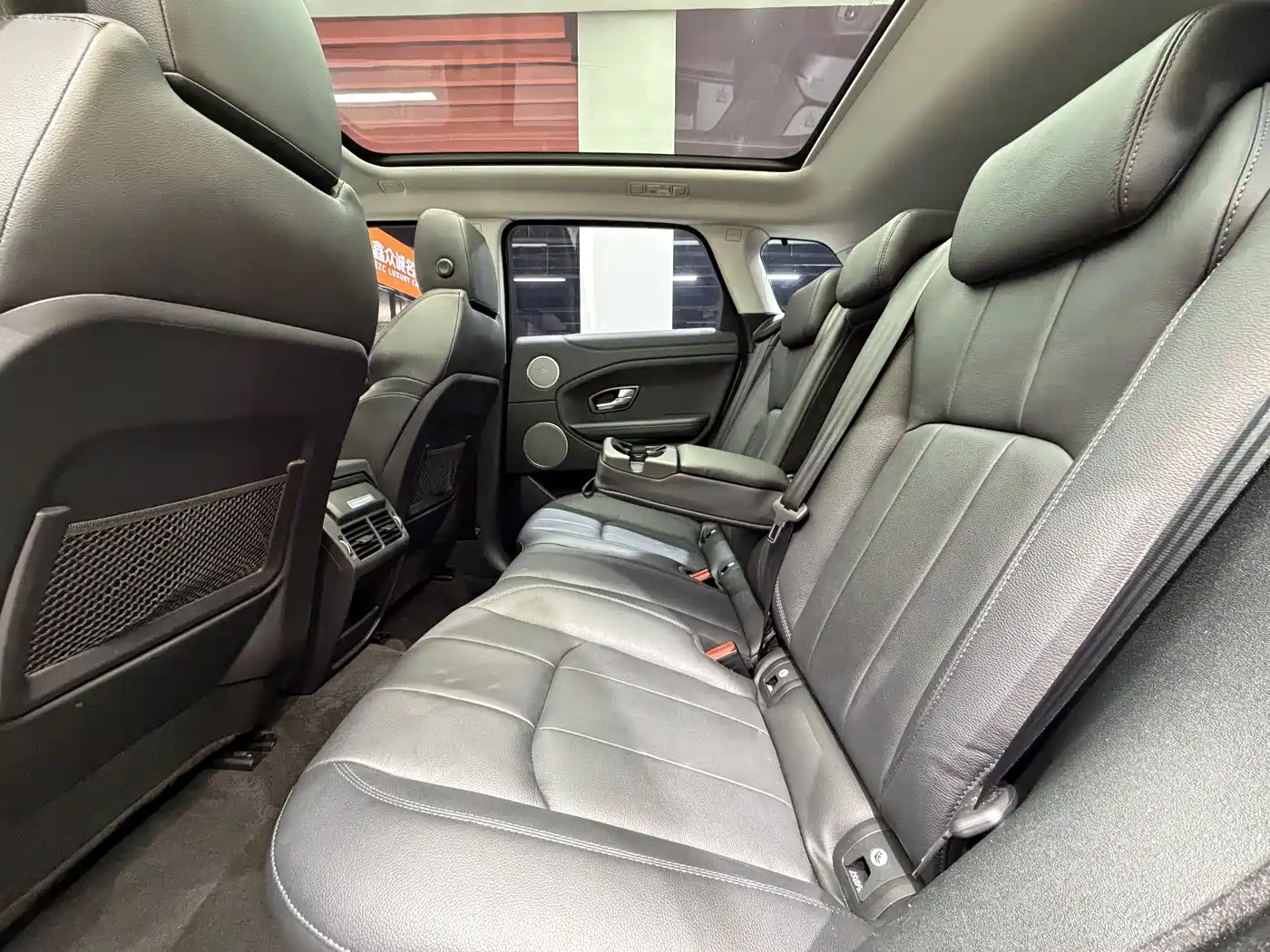 Land Rover Range Rover Evoque 2018 240PS PURE Trend фото 9