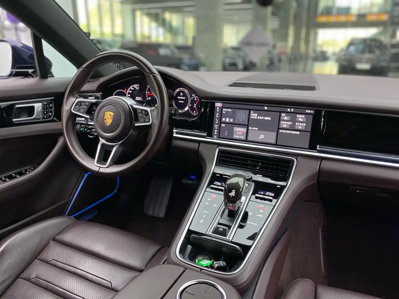 Porsche Panamera 2017 Panamera 4 Executive Long Wheelbase 3.0T фото 14