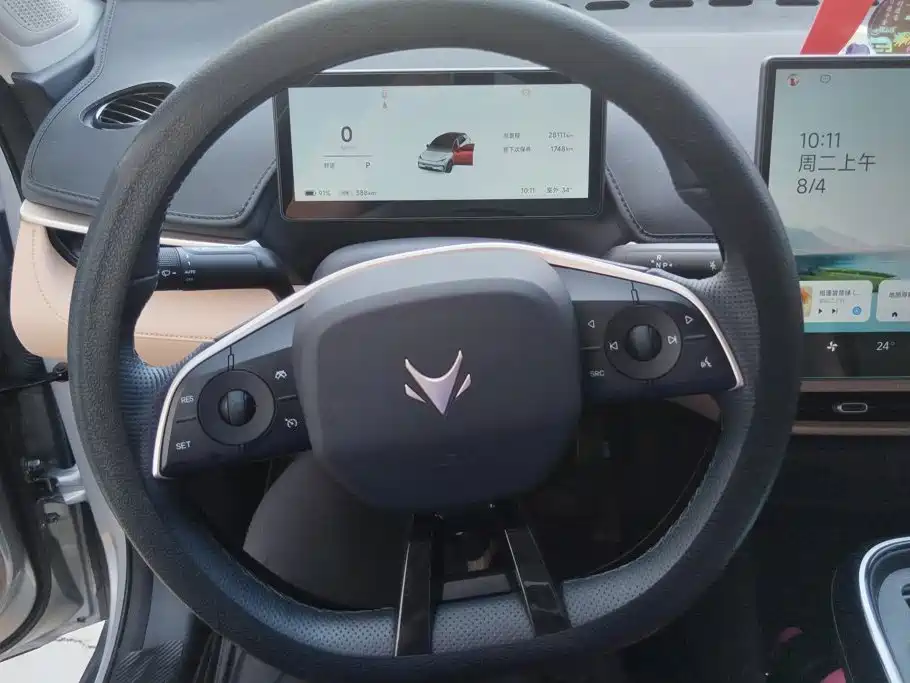 ARCFOX T1 2025 2025 425 Base Version