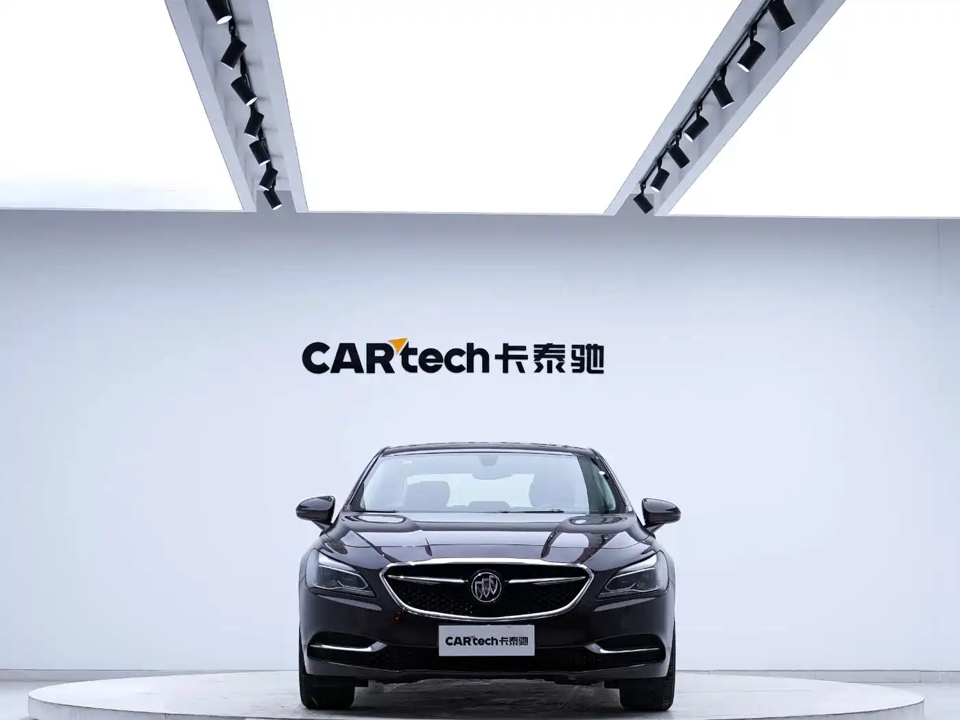 Buick LaCrosse 2018 Model 20T Elite Edition фото 10