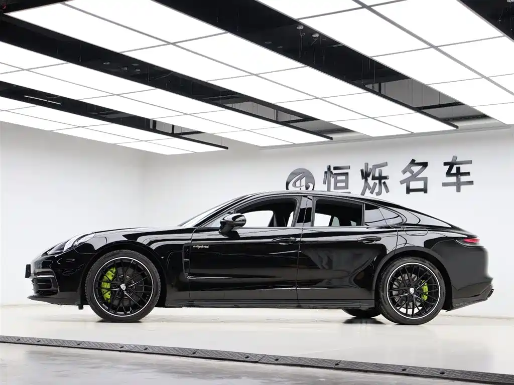 Porsche Panamera New Energy 2018 Panamera 4 E-Hybrid 2.9T фото 32