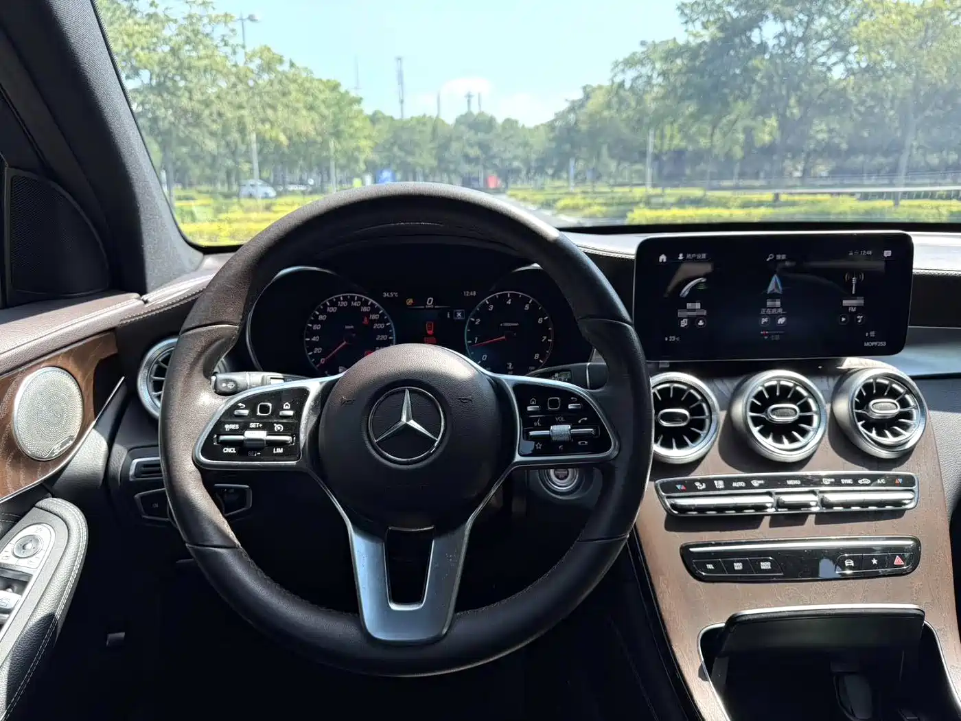 Mercedes-Benz GLC 2020 Facelift GLC 260 L 4MATIC Luxury фото 5