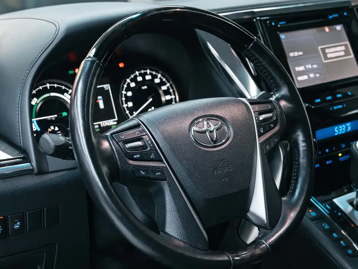 Toyota Vellfire 2019 Hybrid 2.5L HV Luxury Edition фото 16