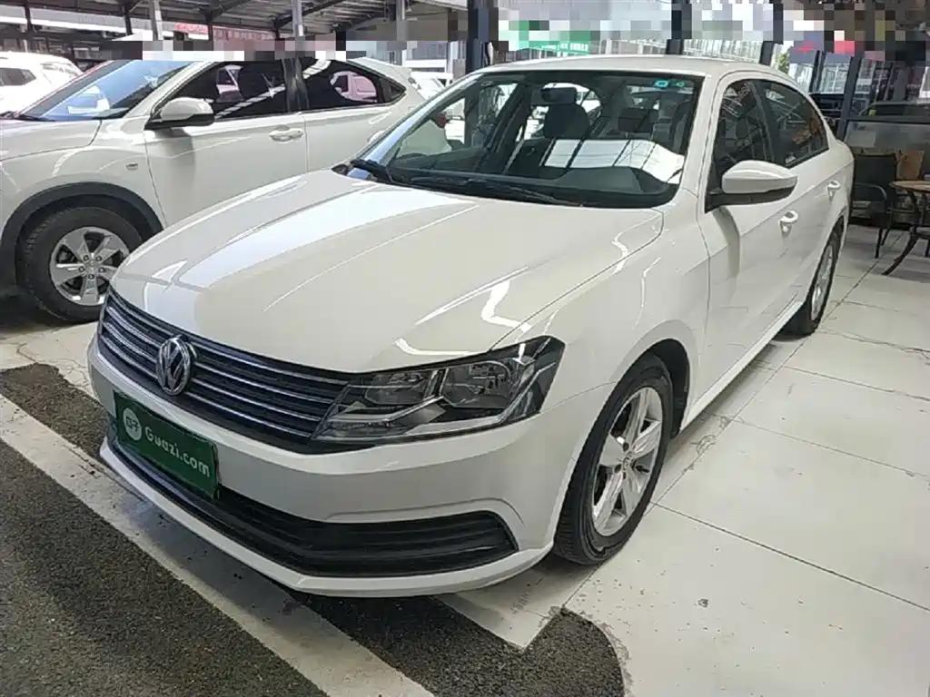 Volkswagen Lavida 2017 1.6L Automatic Trend Edition фото 2