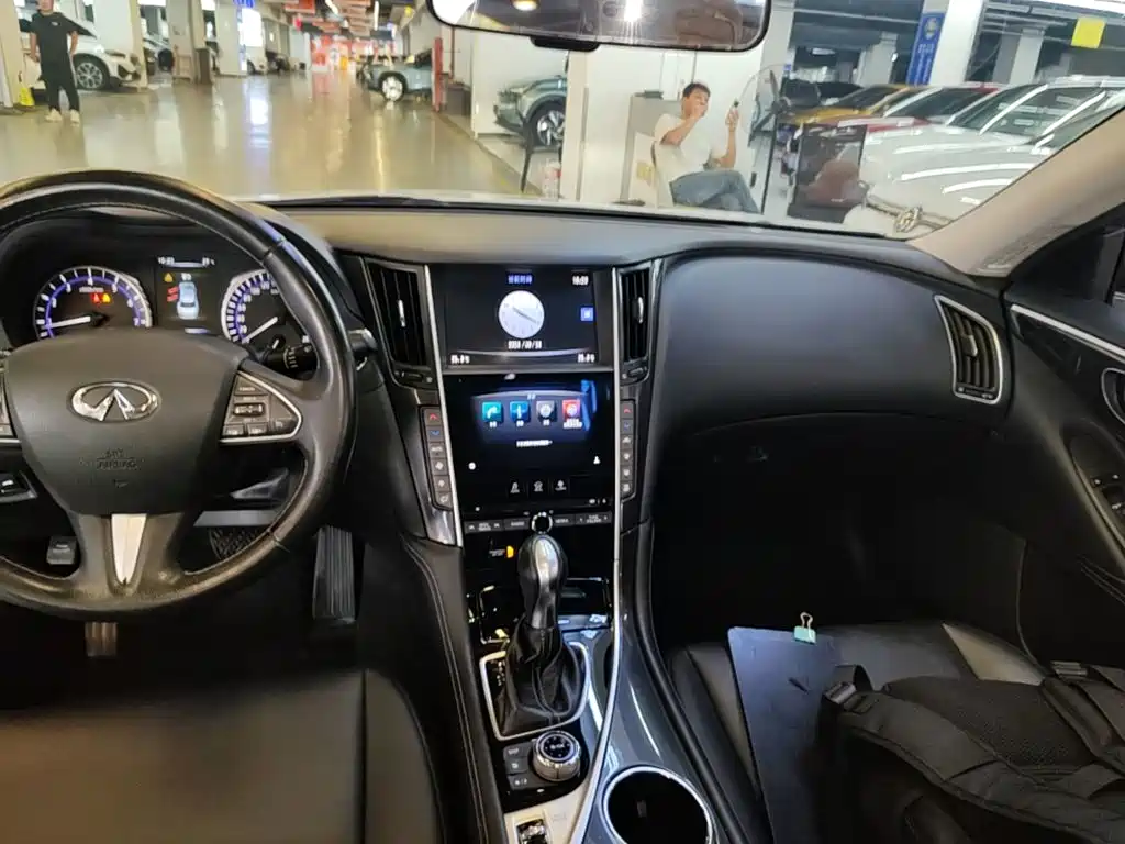 Infiniti Q50L 2017 2016 Model 2.0T Comfort Edition