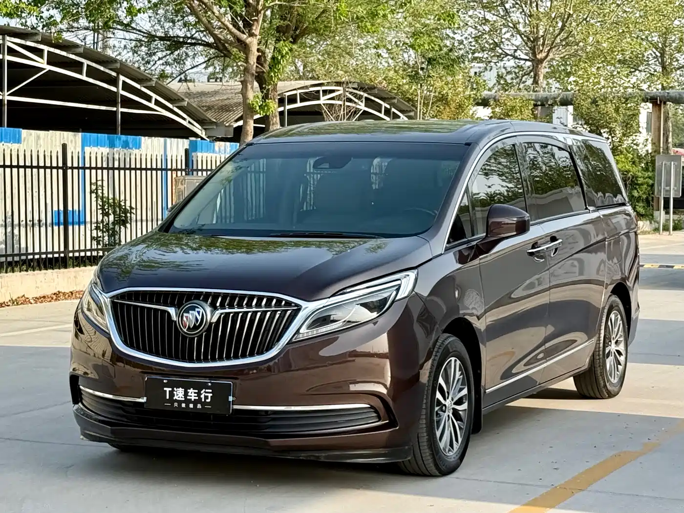 Buick GL8 2017 ES 28T Flagship China V