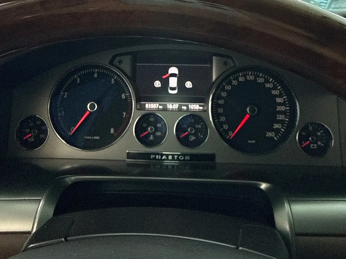 Volkswagen Phaeton 2012 3.0L Executive фото 14