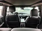 Photo 6 - Cadillac XT4