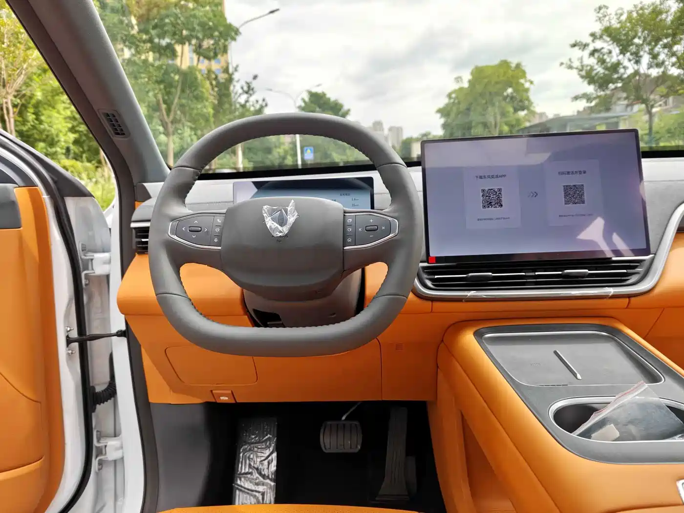 Dongfeng Yipai eπ008 2026 2026 6-seater EREV Family Joy Edition