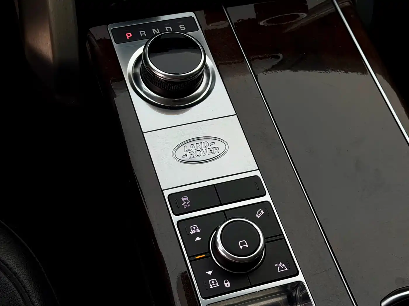 Land Rover Range Rover 2020 3.0 L6 Shengshi Edition фото 13