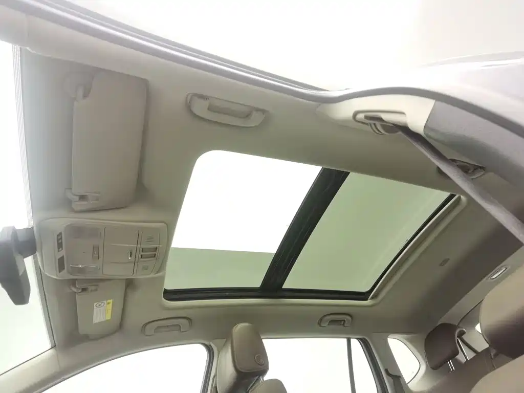 Фото 14 - Buick Envision Plus