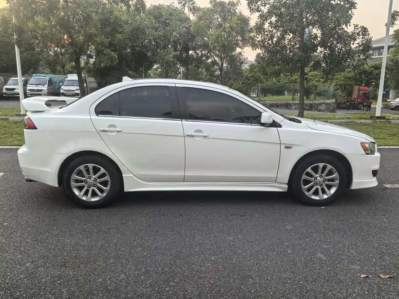Mitsubishi Lancer EX 2012 Zhishang 1.8L CVT Luxury фото 5