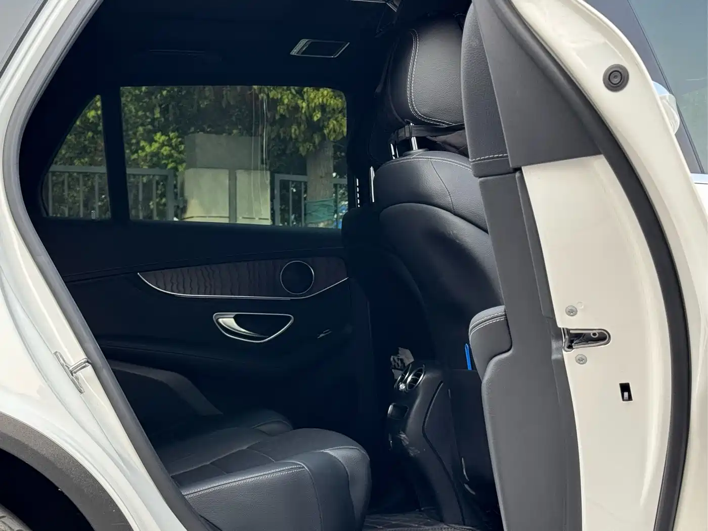 Mercedes-Benz GLC 2020 Facelift GLC 260 L 4MATIC Luxury фото 15