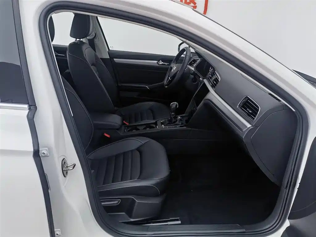 Volkswagen Lamando 2021 Facelift 280TSI DSG Comfort Edition фото 23