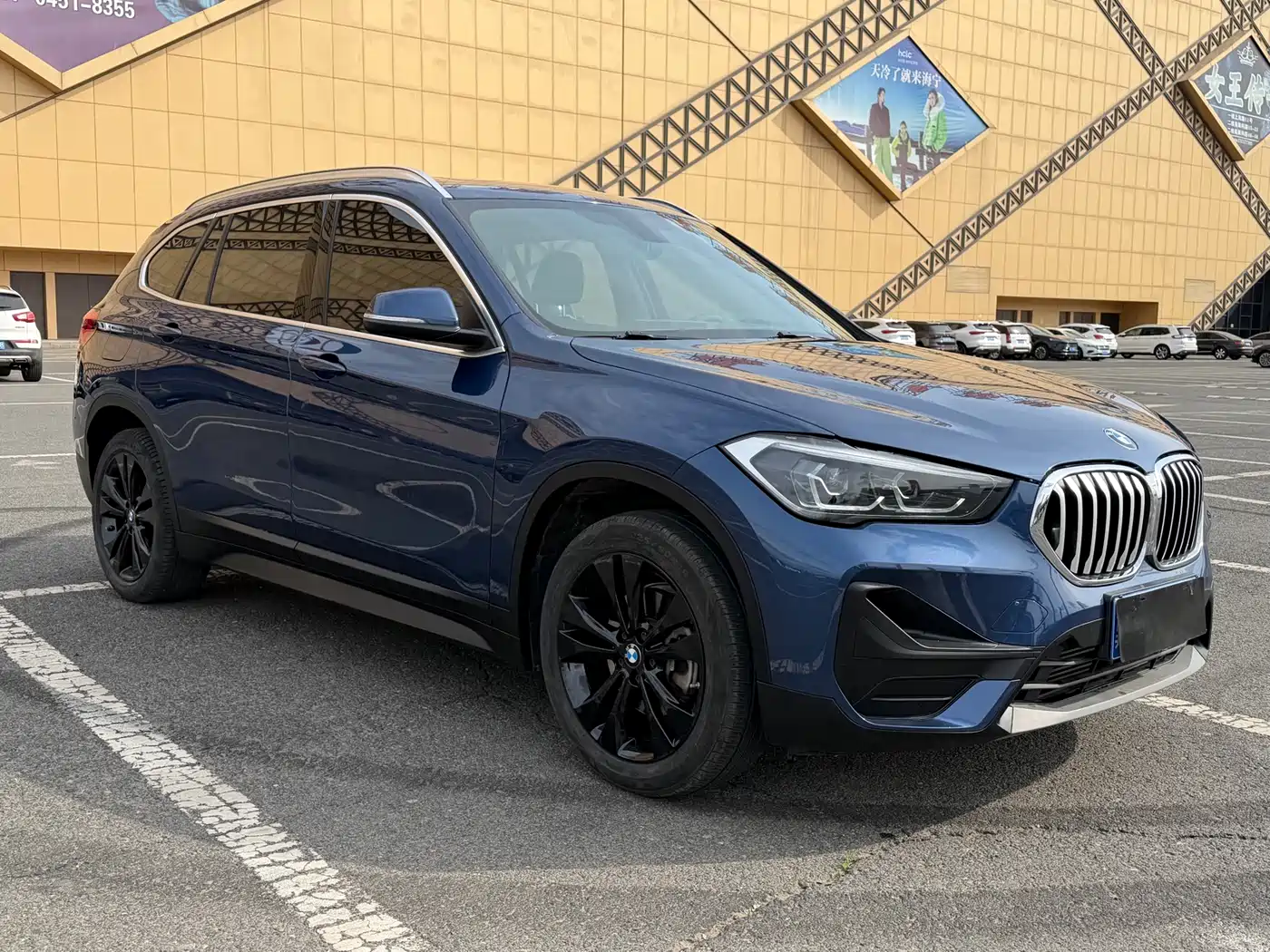 BMW X1 2021 sDrive20Li Fashion фото 3