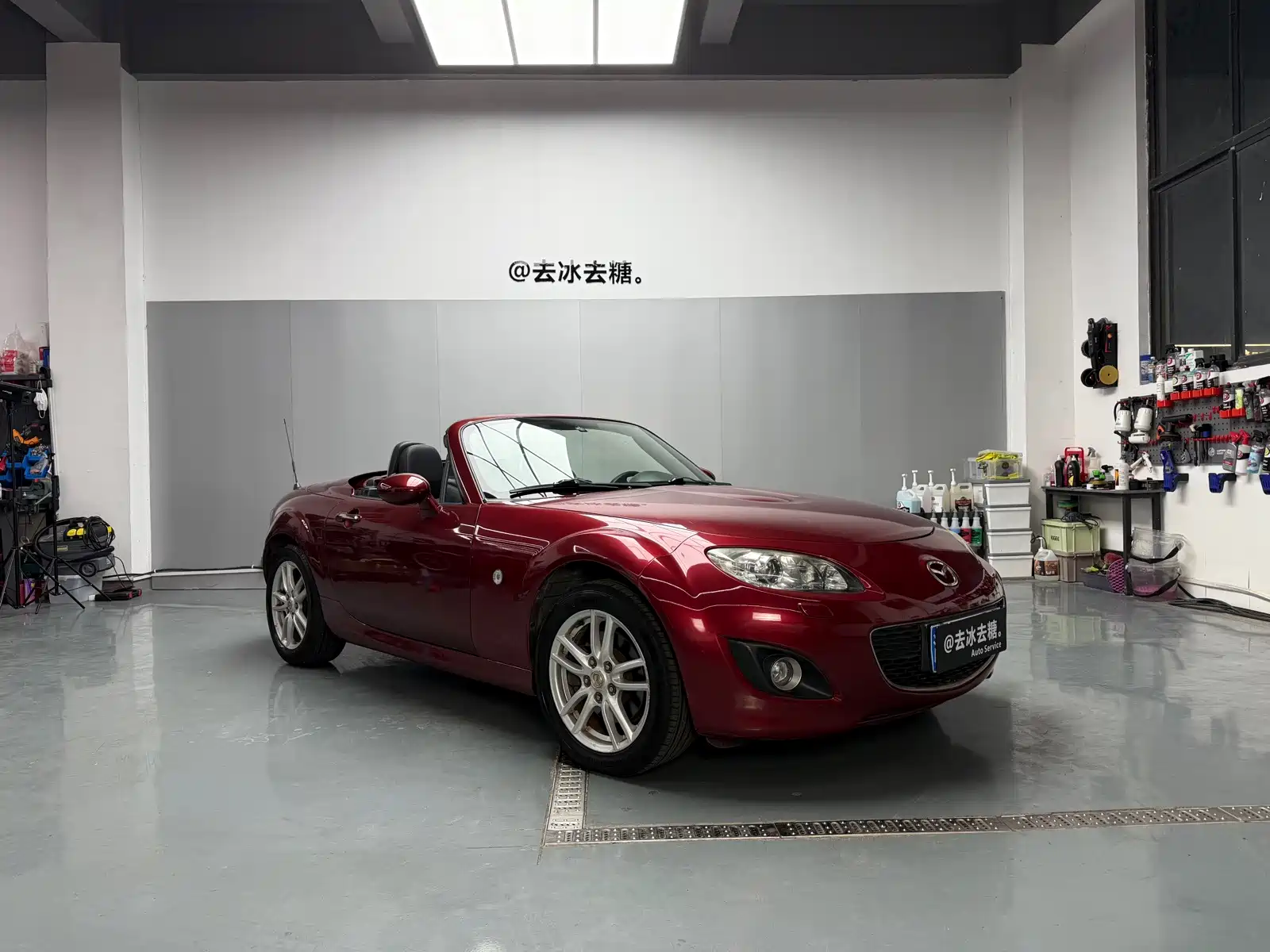 Фото 1 - Mazda MX-5