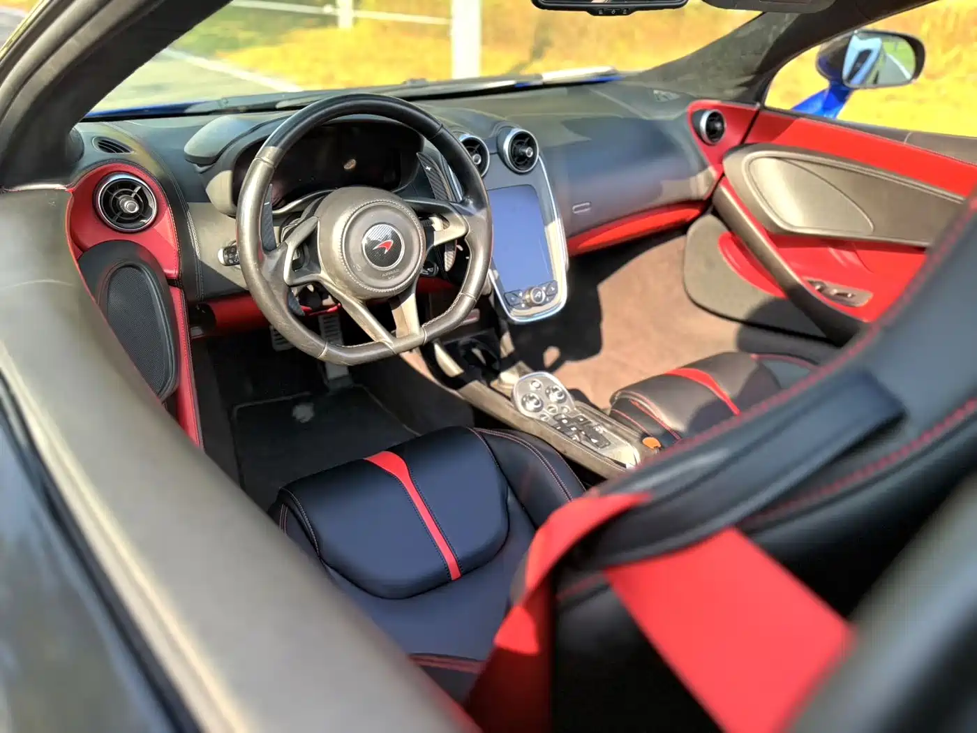 McLaren 570 2019 570S 3.8T Spider фото 8