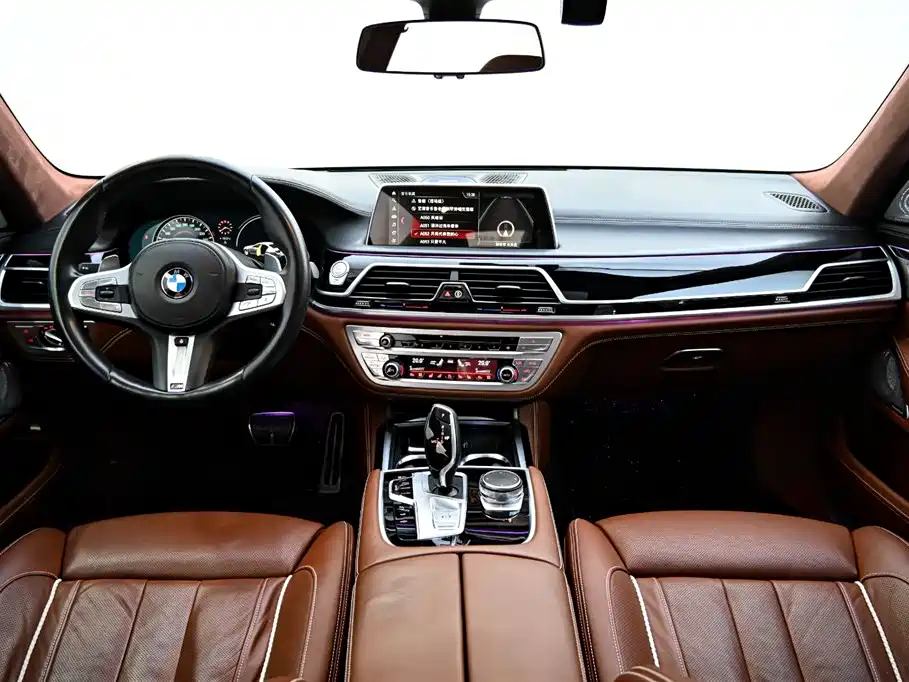 BMW 7 Series 2018 740Li xDrive Premium Type M Sport Package фото 17