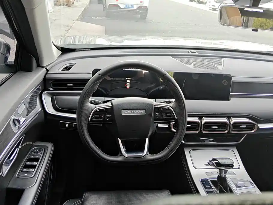 Jetour X70 PLUS 2021 2021 1.5T DCT Mountain 6-Seater