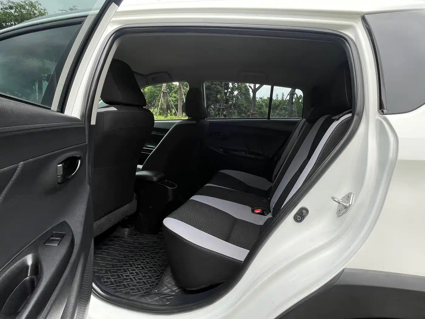 Photo 6 - Toyota YARiS L Zhi Xuan